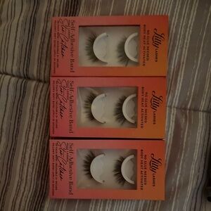 Lilly Lashes Self-Adhesive Eyelashes in Black